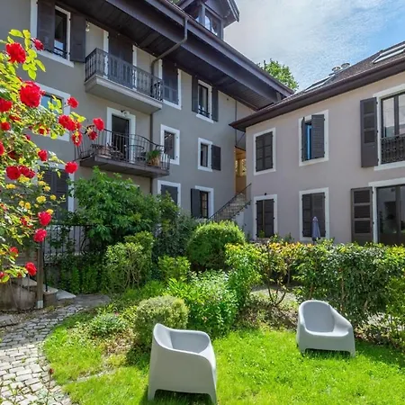 بيت للعطل Faubourg Furnished House آنسي
