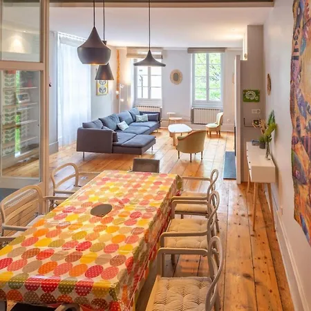 Faubourg Furnished House بيت للعطل