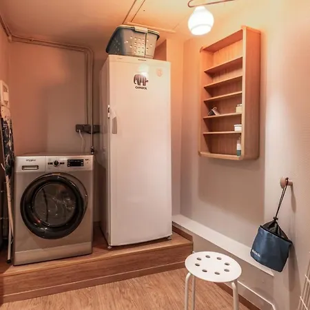 بيت للعطل Faubourg Furnished House *