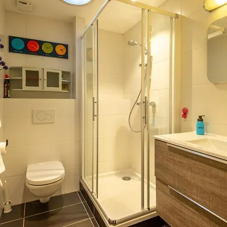 بيت للعطل Faubourg Furnished House